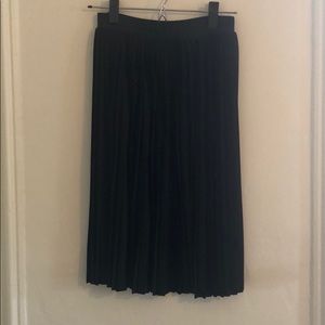 Pleated Midi Skirt
